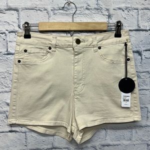 NWT-AMUSE SOCIETY Women Natural Denim Shorts
